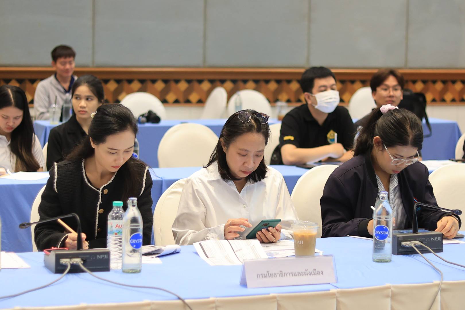 title - ส.ป.ก. ร่วมประชุมหารือเพื่อระดมความคิดเห็นและข้อเสนอแนะต่อรายงานติดตาม ตรวจสอบ และประเมินผลการใช้ที่ดินของประเทศไทยให้เหมาะสมกับสภาพที่ดินและศักยภาพที่ดิน ภาคตะวันออกเฉียงเหนือ